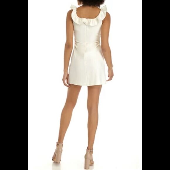 French Connection whisper light ivory dress. 4. - Picture 4 of 11